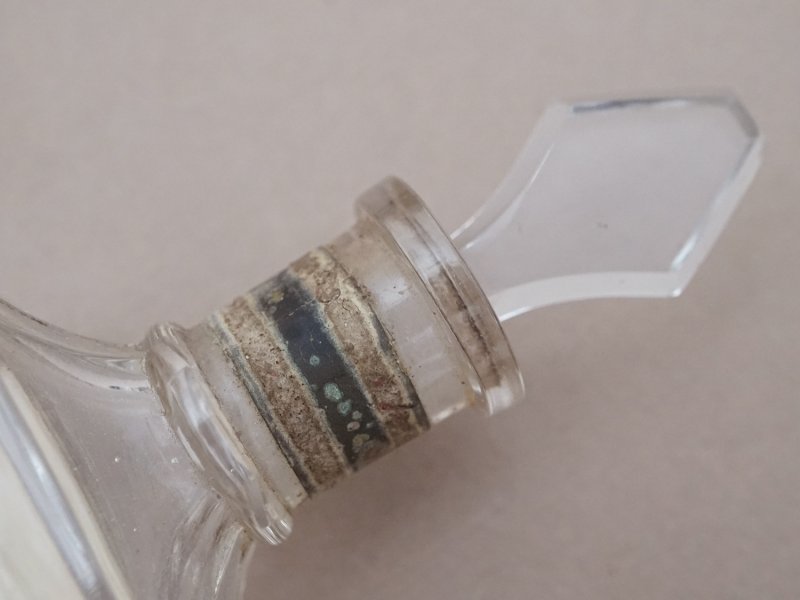 画像7: 19世紀末 アンティーク 菫のガーランド パフュームボトル 香水瓶 EXTRAIT VIOLETTE IMPERIALE - GRANDS MAGASINS DU LOUVRE PARIS -