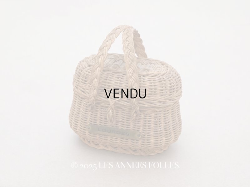 画像1: アンティーク ドール用 パニエ LOURDES ルルドの泉のプレート付