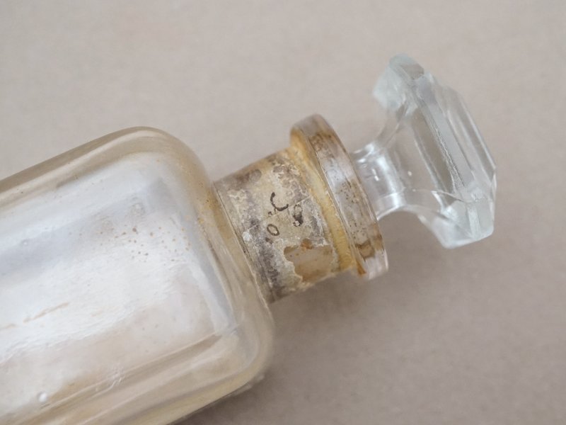 画像7: アンティーク 菫のパフュームボトル PARFUM CONSENTRE VIOLETTE  DE PARME  - VIVILLE PARIS - 