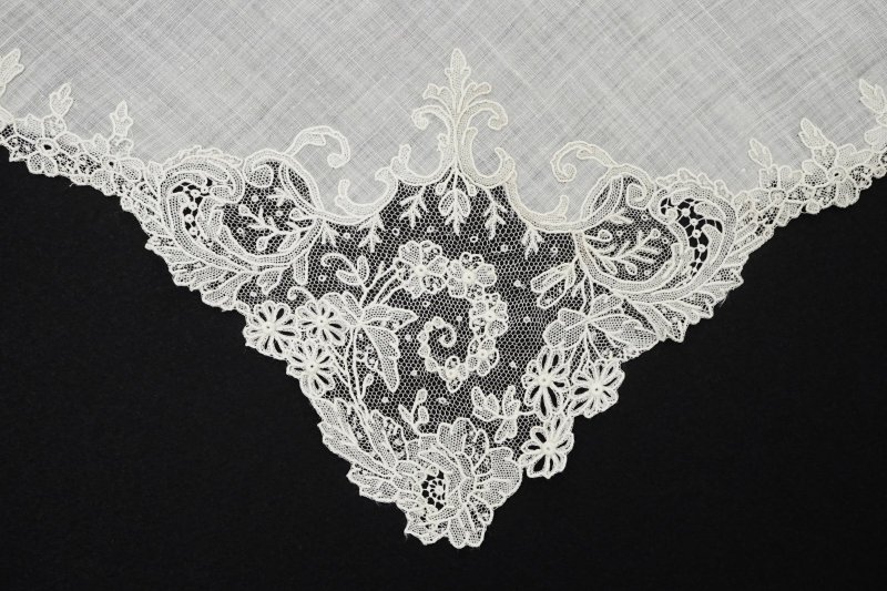 画像6: 【セール対象外】【クーポン対象外】19世紀 アンティーク ポワンドガーズ 結婚式のハンカチ【 ポワン・ド・ガーズ 】