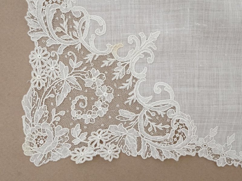 画像5: 【セール対象外】【クーポン対象外】19世紀 アンティーク ポワンドガーズ 結婚式のハンカチ【 ポワン・ド・ガーズ 】