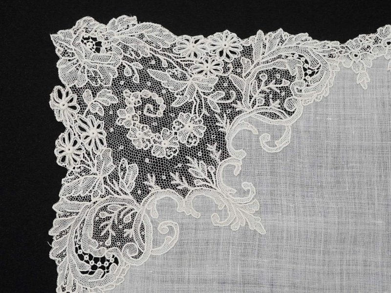 画像10: 【セール対象外】【クーポン対象外】19世紀 アンティーク ポワンドガーズ 結婚式のハンカチ【 ポワン・ド・ガーズ 】