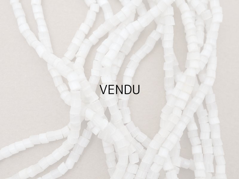 画像4: アンティーク ガラス製 サティネビーズ グレイッシュホワイト 1cm=4〜5粒 42〜52g