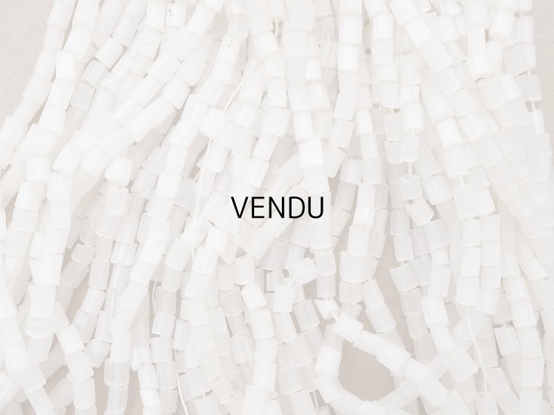 画像3: アンティーク ガラス製 サティネビーズ オフホワイト 1cm=4粒