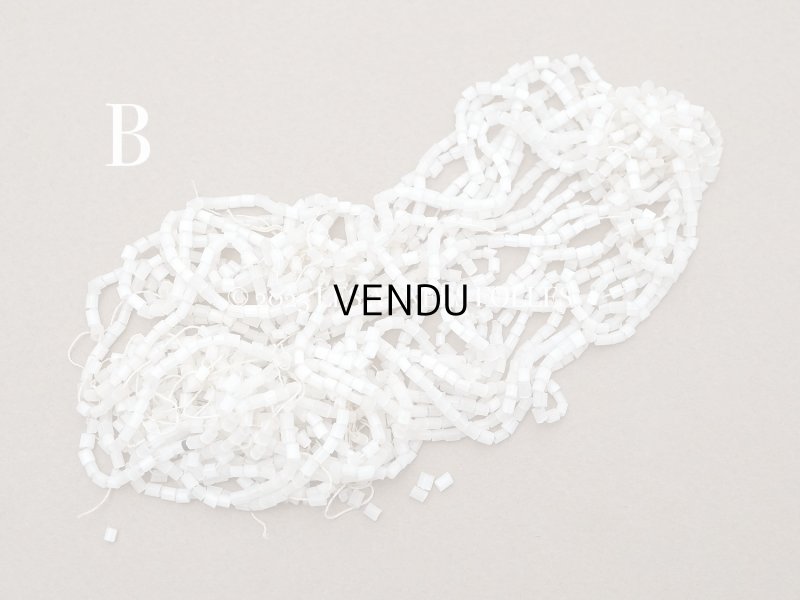 画像5: アンティーク ガラス製 サティネビーズ オフホワイト 1cm=4粒