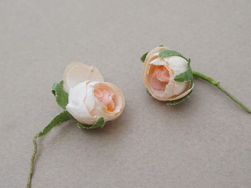 画像8: アンティーク 小さな薔薇の布花 2ピースのセット パウダーピンク ドール用