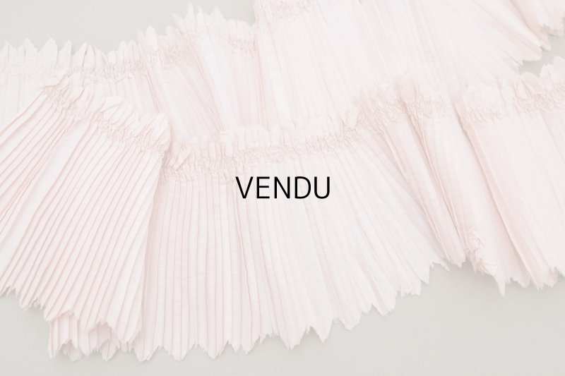 画像4: 19世紀末 アンティーク  ベビーピンク シルク製プリーツ ドレスの裾  2m 幅14cm