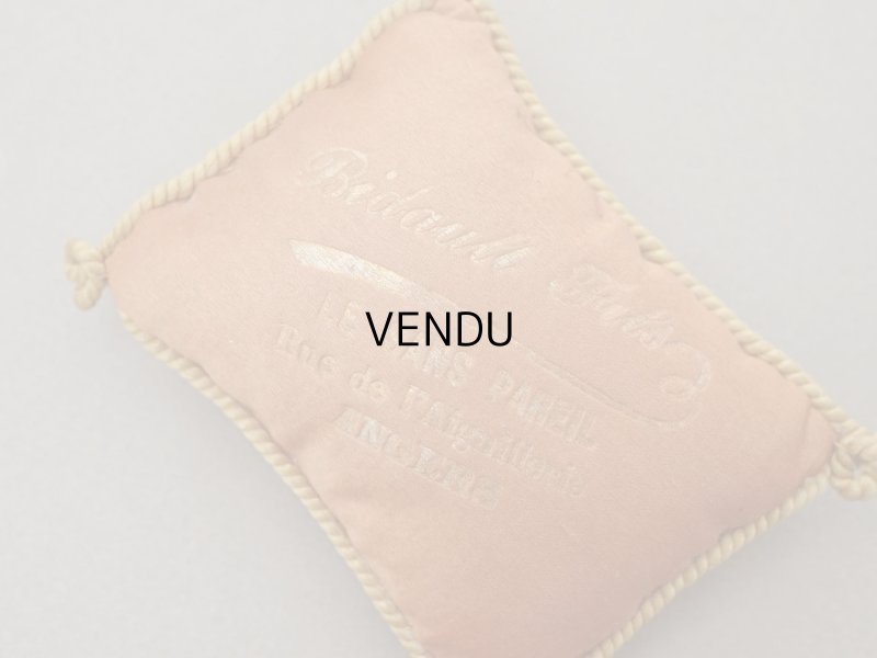 画像3: アンティーク  シルク製 小さなクッション  - BIDAULT FILS -