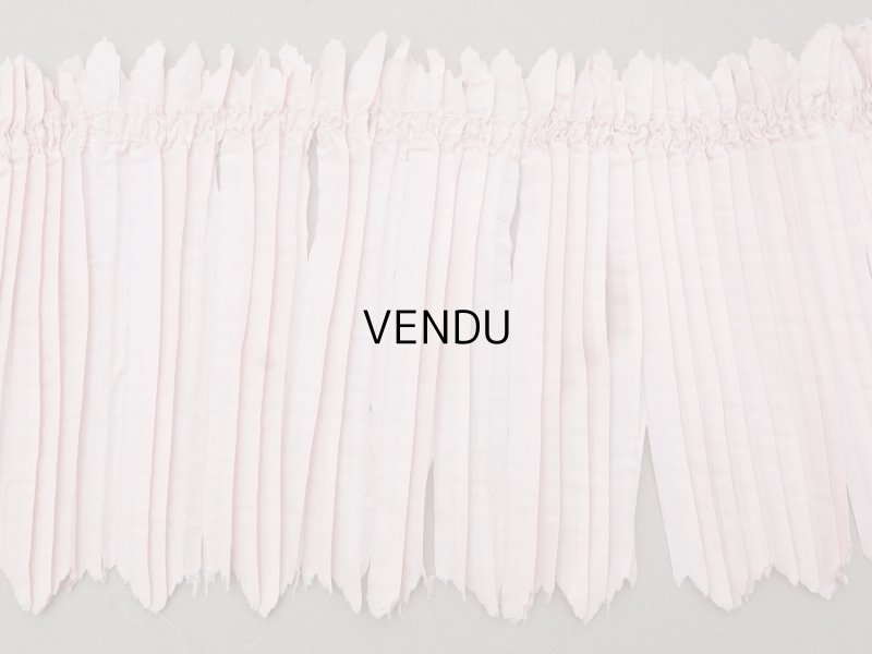 画像11: 19世紀末 アンティーク  ベビーピンク シルク製プリーツ ドレスの裾  2m 幅14cm