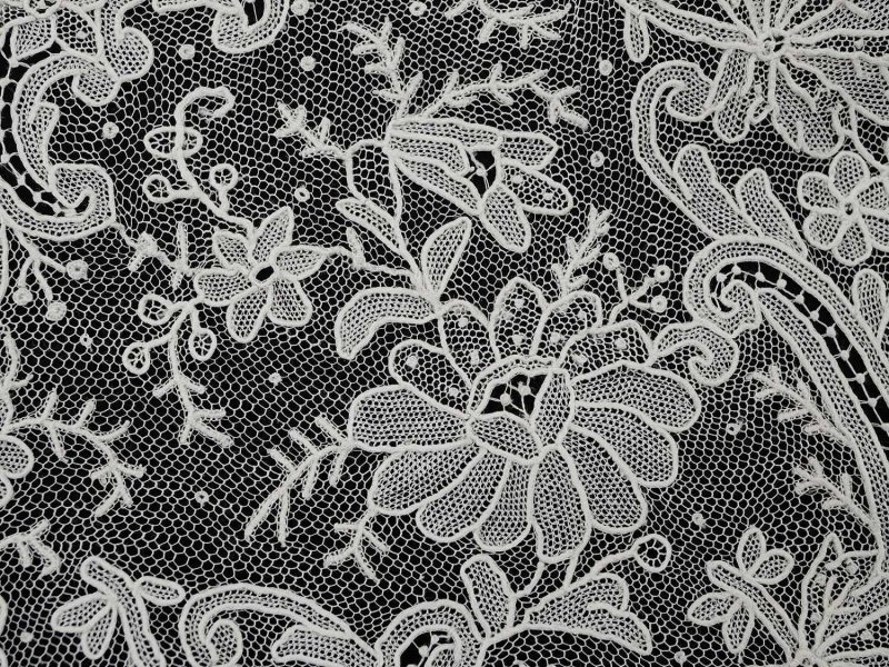 画像7: 19世紀 アンティーク ポワンドガーズ 結婚式のハンカチ【 ポワン・ド・ガーズ 】