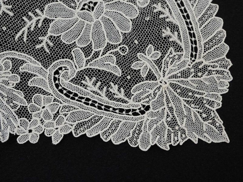 画像6: 19世紀 アンティーク ポワンドガーズ 結婚式のハンカチ【 ポワン・ド・ガーズ 】