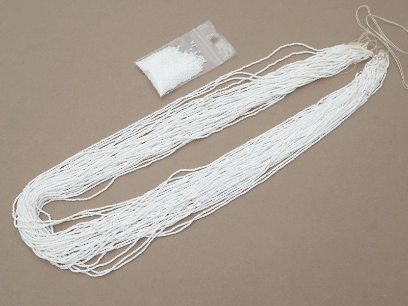 画像4: アンティーク シードビーズ ホワイト 1cm=11粒 90g キャビアビーズ マイクロビーズ