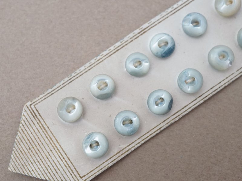 画像3: アンティーク マザーオブパール製 極小 ボタン 6mm 12ピース シェルボタン ブルーグリーン