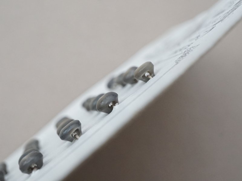 画像7: アンティーク マザーオブパール製 極小 ボタン 5mm 24ピース シェルボタン チャコールグレー