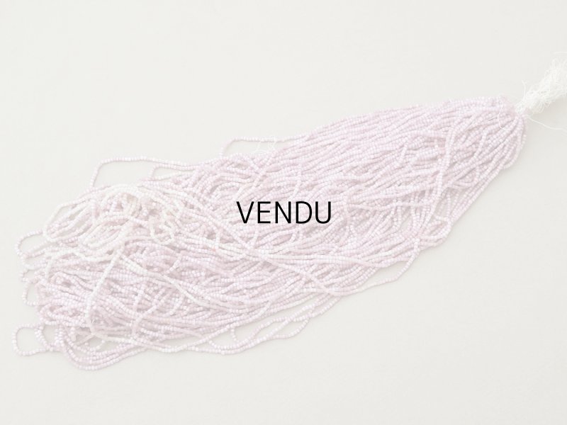 画像2: アンティーク ガラス製 サティネビーズ 薄紫 1cm=6.5粒 147g