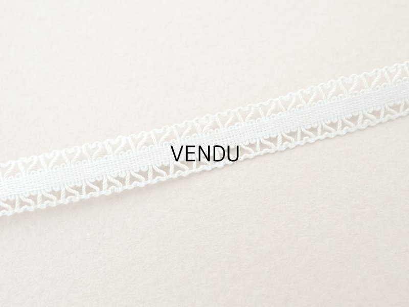 画像3: アンティーク シルク製 サテンリボン 透かし柄 76cm パウダーブルーグリーン