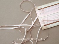 アンティーク  リボン刺繍 & ロココトリム用 シルク製 リボン パウダーピンクのグラデーション 3mm幅 
