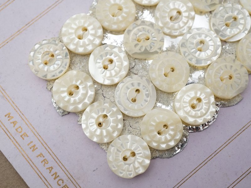 画像4: アンティーク カット入り シェルボタン 11mm 24ピース 