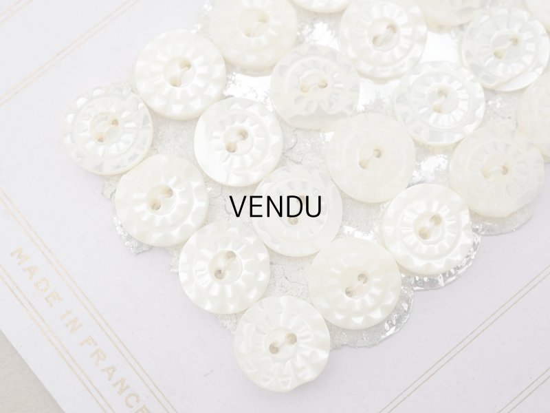 画像4: ＊蚤の市＊アンティーク カット入り シェルボタン 11mm 24ピース 