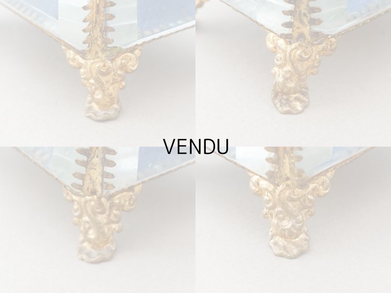 画像11: アンティーク ジュエリーボックス スモーキーブルーのシルククッション 