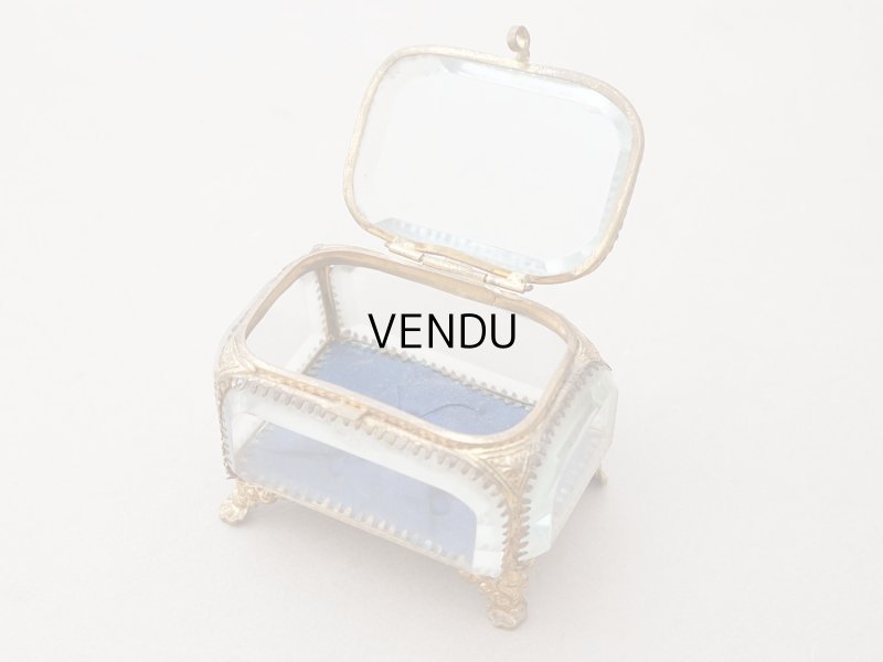 画像7: アンティーク ジュエリーボックス スモーキーブルーのシルククッション 