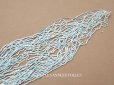 画像1: アンティーク シードビーズ ブルー&ホワイトのグラデーション 1cm=11.5粒 キャビアビーズ マイクロビーズ 76〜77g (1)