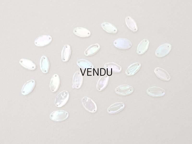 画像2: アンティーク ゼラチン製 スパンコール オーロラカラー 10〜11×5〜7mm  約24ピースのセット