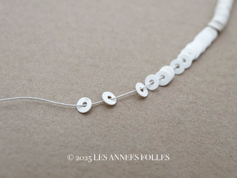 画像1: アンティーク ゼラチン製 スパンコール 3mm ホワイト 