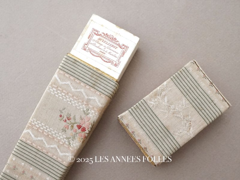 画像1: 19世紀末 アンティーク　メゾン【 DUVELLEROY（デュヴェルロワ）】 のエヴァンタイユ（扇)のシルクボックス 花模様