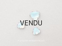 19世紀末 アンティーク グラスストーン 乳白色＆ブルー 3ピースのセット ラインストーン