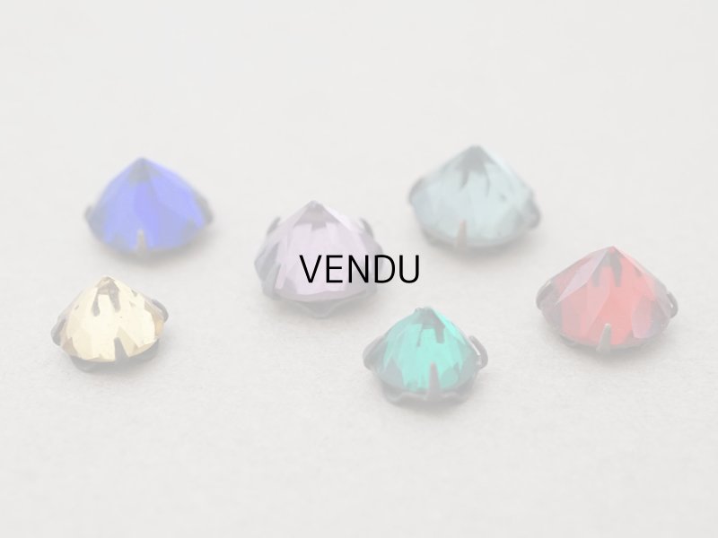 画像3: 19世紀末 アンティーク グラスストーン 6ピースのセット ラインストーン