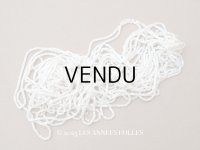 アンティーク ガラス製 サティネビーズ オフホワイト 18g 1cm=8.5粒