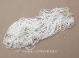 画像1: アンティーク ガラス製 サティネビーズ オフホワイト 42g 1cm=7粒 (1)
