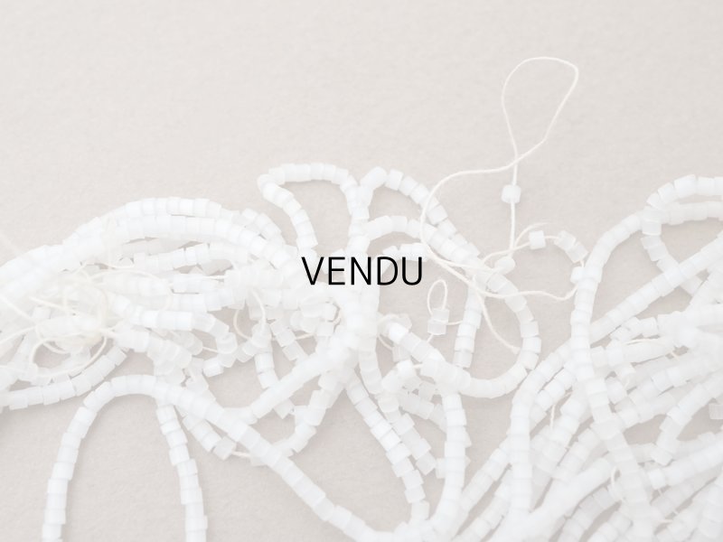 画像3: アンティーク ガラス製 サティネビーズ ホワイト 17g 1cm=8粒