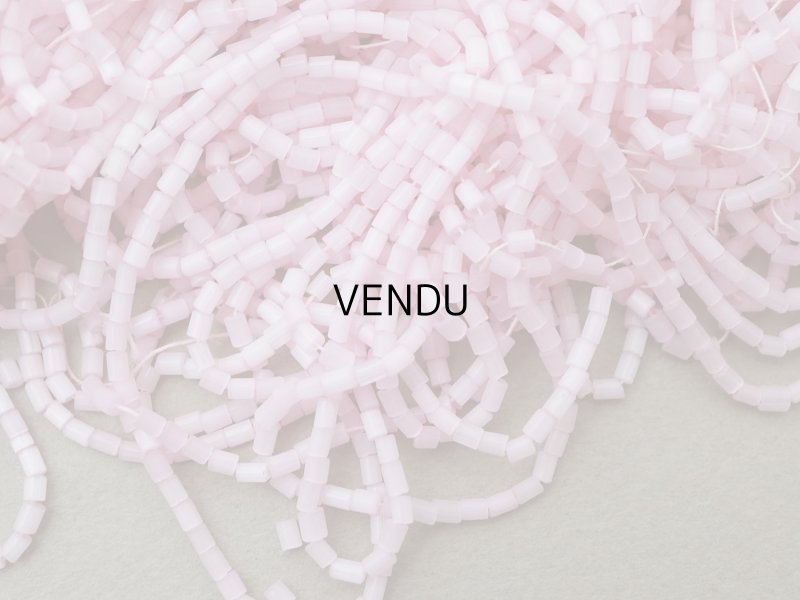 画像8: アンティーク ガラス製 サティネビーズ ベビーピンク 78g 1cm=4.5粒