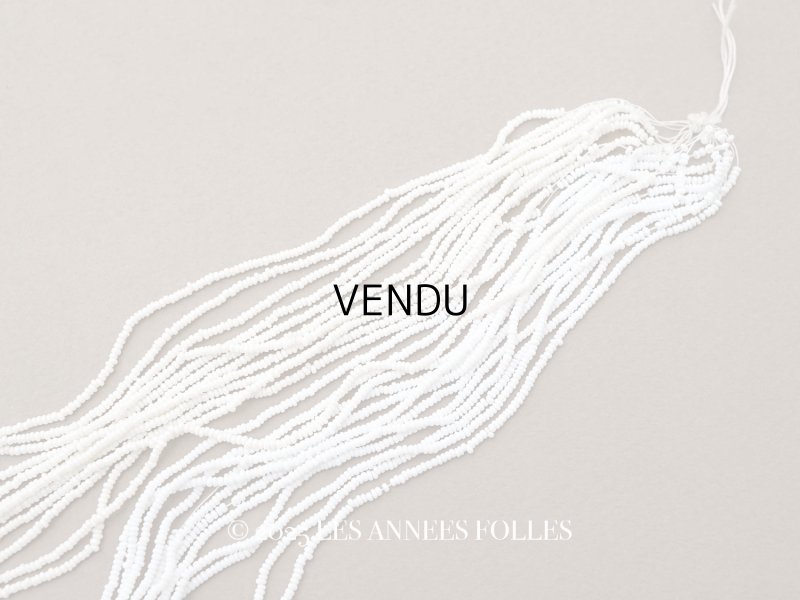 画像1: アンティーク 極小 シードビーズ ホワイト＆クリーム色 1cm=12粒 キャビアビーズ マイクロビーズ 