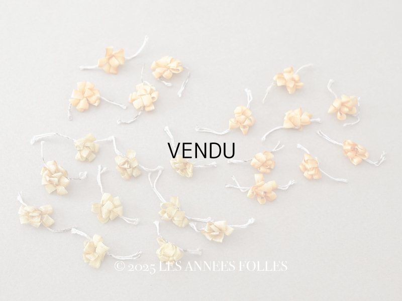 画像1: ＊蚤の市＊アンティーク シルク製 ロココモチーフ ワイヤー付 22点セット 