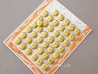 ＊蚤の市＊ アンティーク シルク製 くるみボタン 12mm 42ピースのセット マスタード色