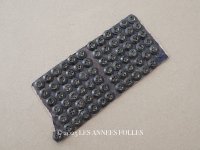 ＊蚤の市＊ アンティーク ボタン ベークライト製 8mm弱 72ピースのセット 黒