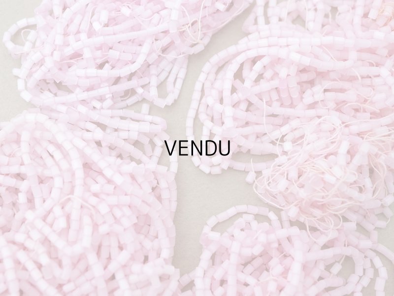 画像4: アンティーク ガラス製 サティネビーズ ベビーピンク 96g 1cm=4.25粒