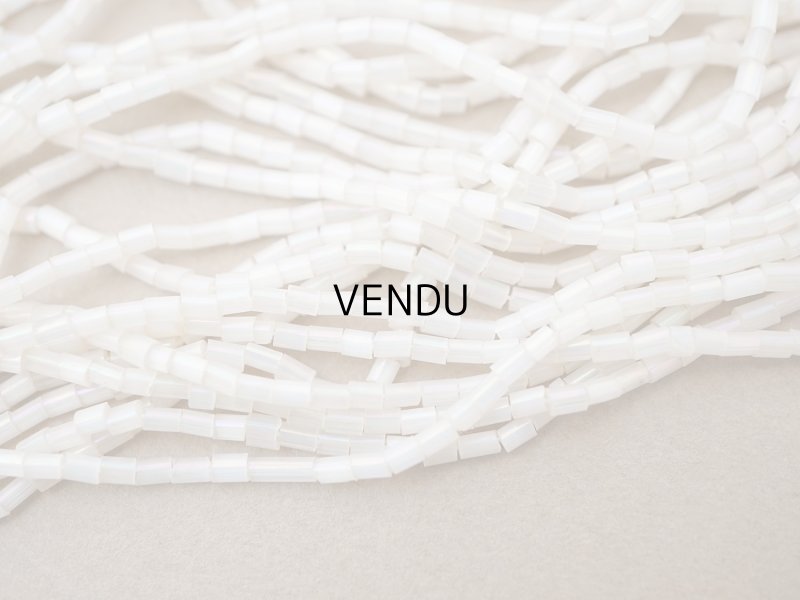 画像3: アンティーク ガラス製 オーロラ加工 サティネビーズ ホワイト オーロラ色 1cm=4粒 