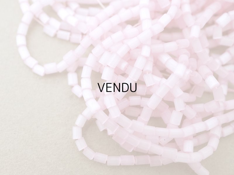 画像3: アンティーク ガラス製 サティネビーズ ベビーピンク 96g 1cm=4.25粒