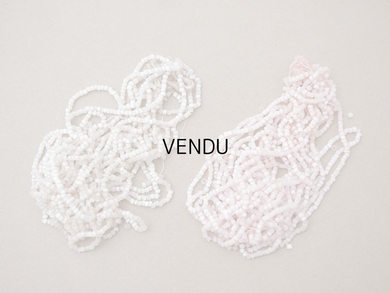 画像3: アンティーク ガラス製 サティネビーズ ホワイトピンク 14g 1cm=4.25粒