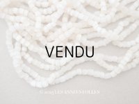 アンティーク ガラス製 サティネビーズ カット入り オフホワイト 1cm=5粒