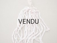 アンティーク ガラス製 サティネビーズ パウダーピンク 23g 1cm=6粒