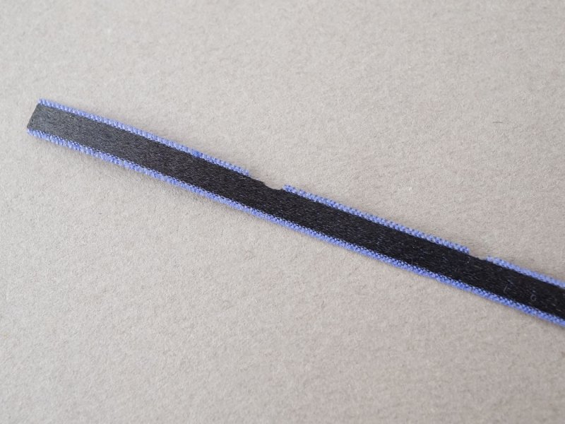 画像4: 19世紀 アンティーク 極細 シルクリボン 5.2m 5mm幅 黒&青紫