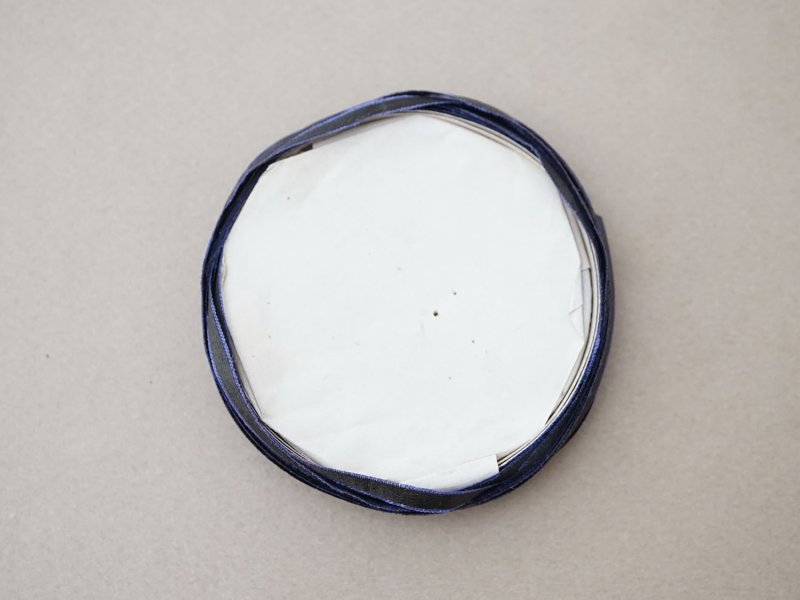 画像6: 19世紀 アンティーク 極細 シルクリボン 5.2m 5mm幅 黒&青紫