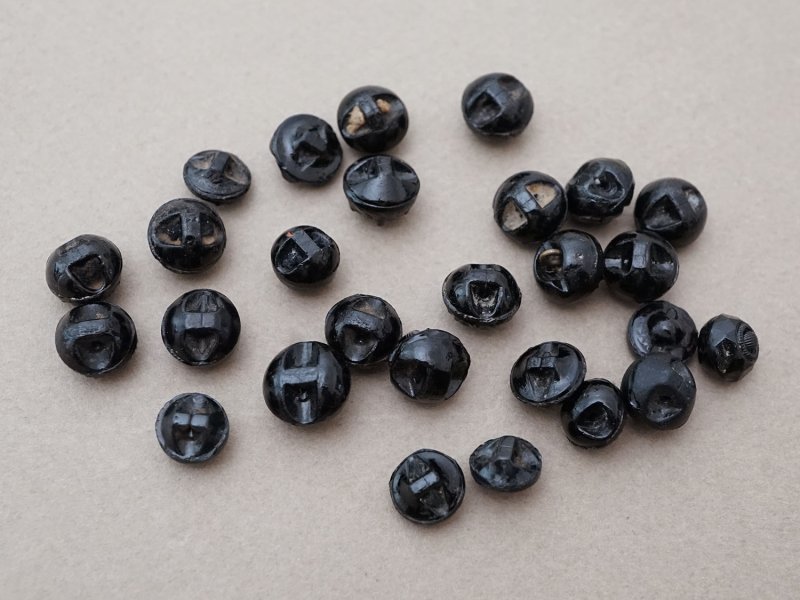 画像6: *蚤の市セット*アンティーク フレンチジェットのボタン 27ピースのセット