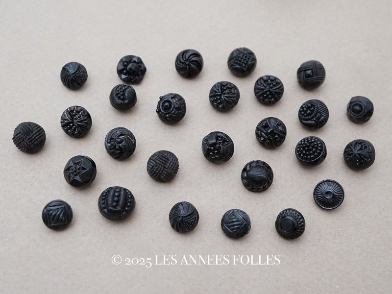 画像1: *蚤の市セット*アンティーク フレンチジェットのボタン 27ピースのセット