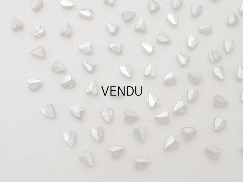 画像4: アンティーク 極小 ハート型 ガラスビーズ シルバー色 4.5×3.75mm 123ピース